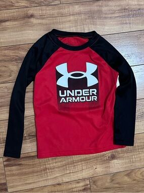 UA long sleeve